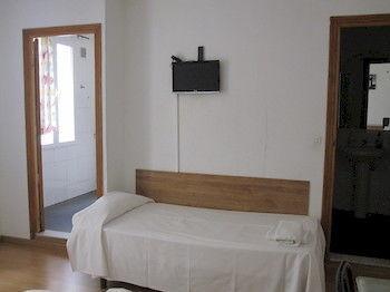 Apartamentos Madrid Hortaleza エクステリア 写真